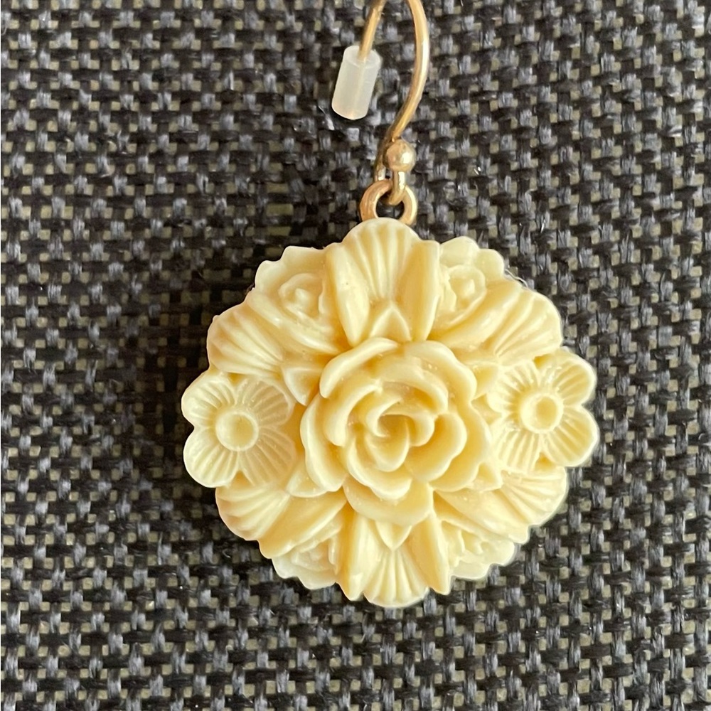 Faux ivory carved Lucky Brand earrings!